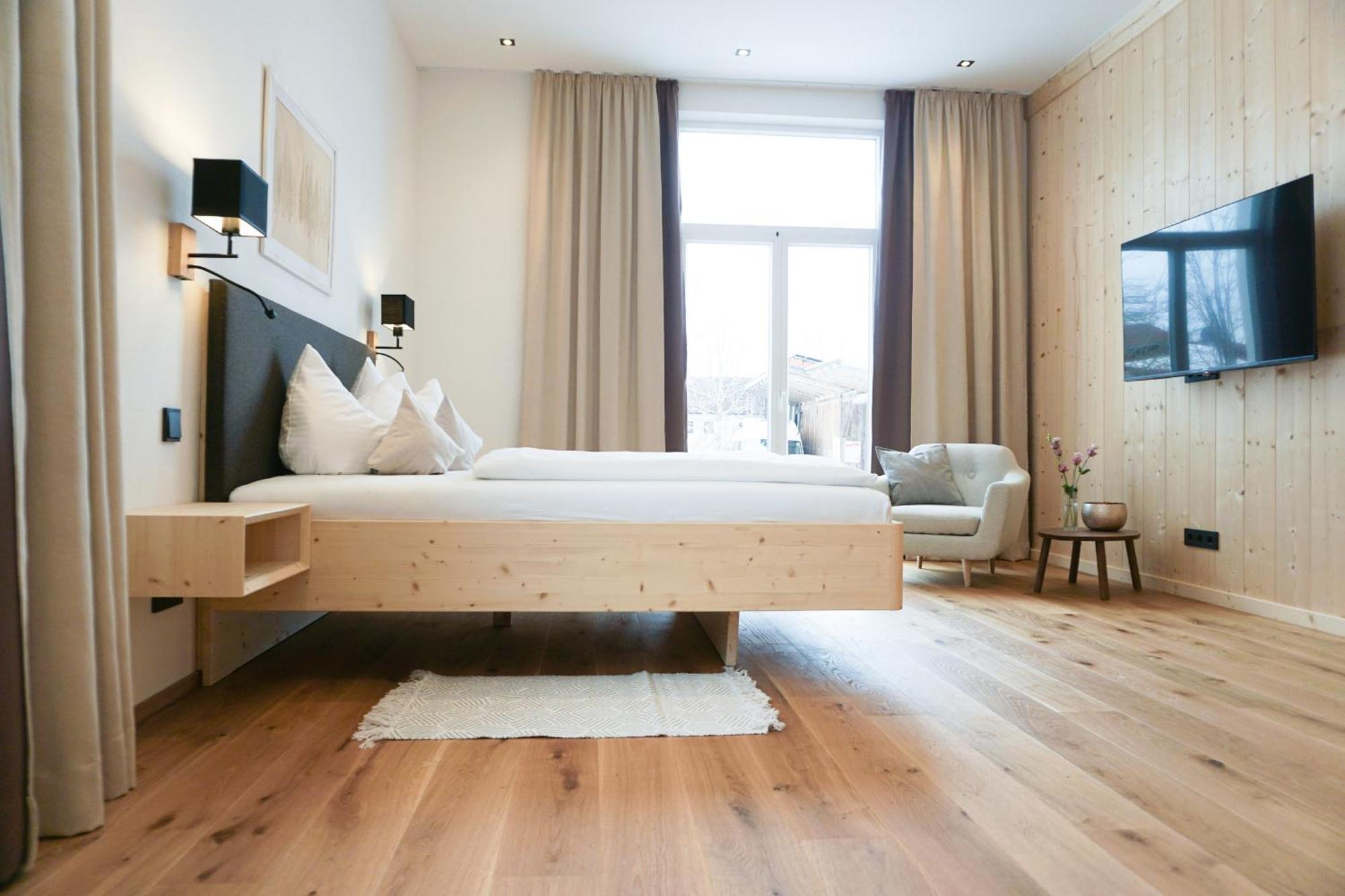 Landhotel Und Gasthof Kirchberger Wildsteig Chambre photo